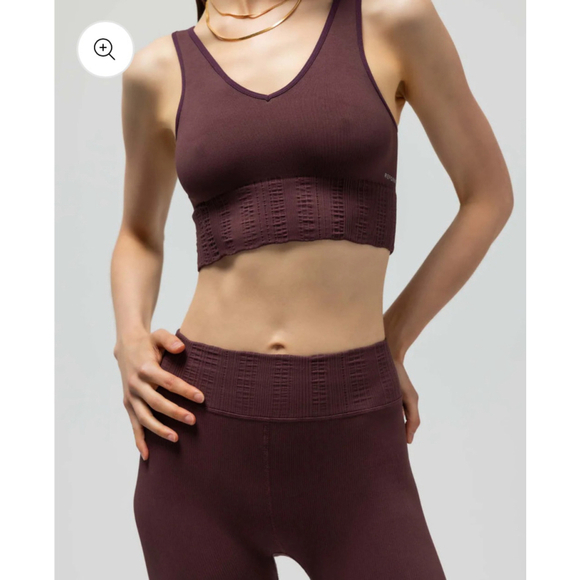 New! Women's Reformer Pilates Sports Bra XS/S Maroon - Picture 1 of 4